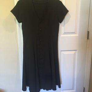 Black V-neck Button-Up Dress,panels & cuff sleeves